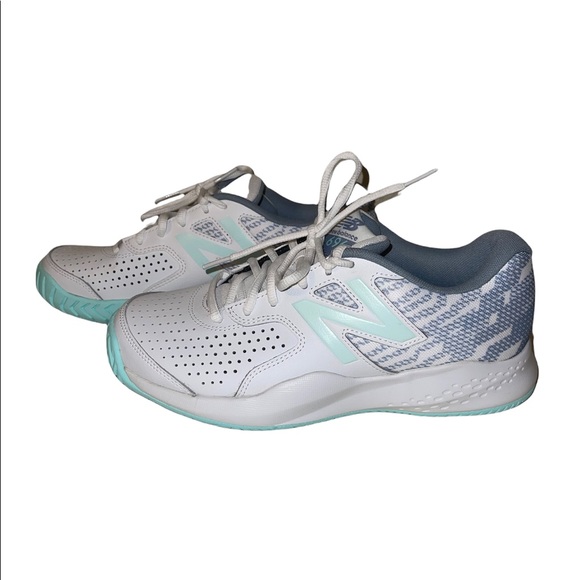 New Balance Shoes - New Balance 696 Womens Shoes Size US 9
